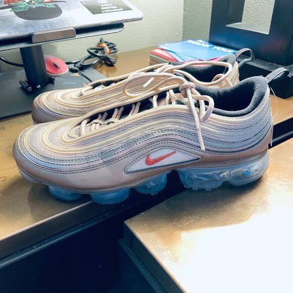 NEW NIKE Vapormax 97 Gold on Gold Womens 11 US 43 EUR Gold Bullet - Picture 3 of 11